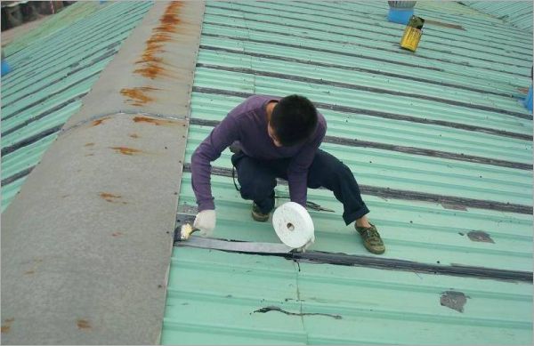 彩钢瓦渗水补漏